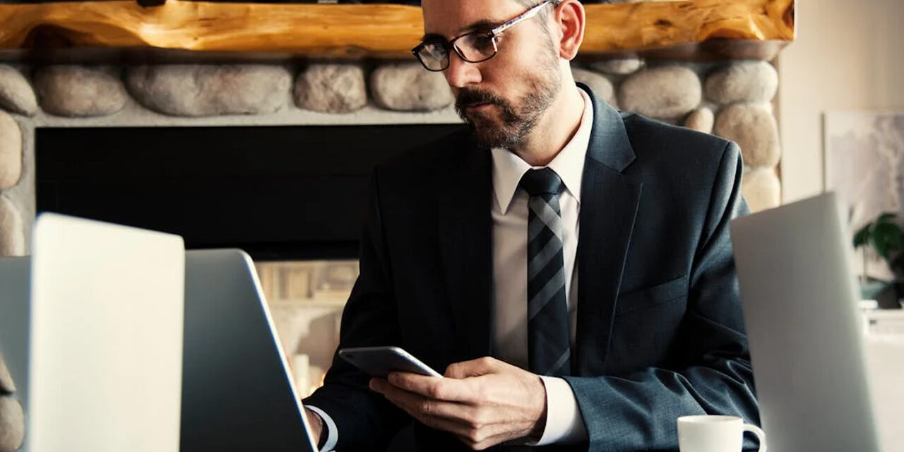 How_Top_Executives_Stay_Productive_Without_Burning_Out leadership training in Vancouver